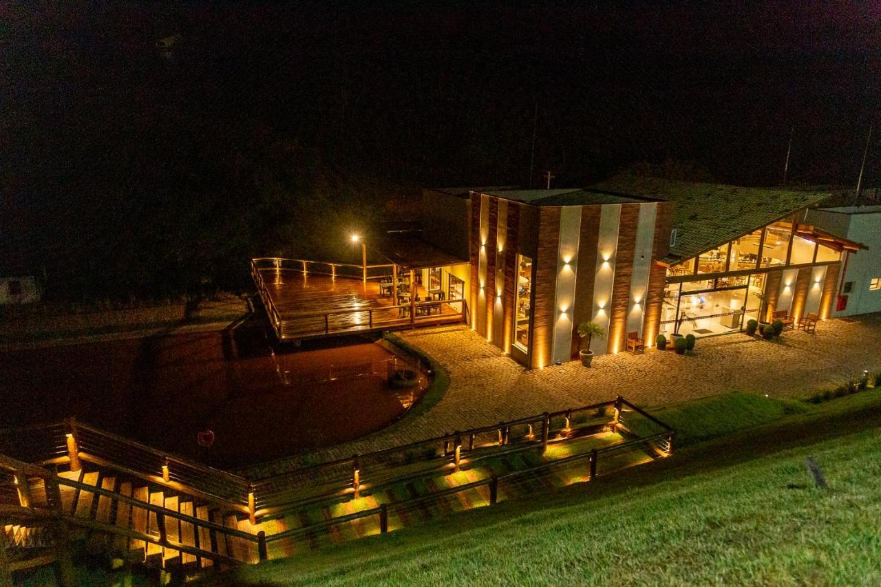 Hotel Chales Capitanias Águas de Lindóia Екстериор снимка