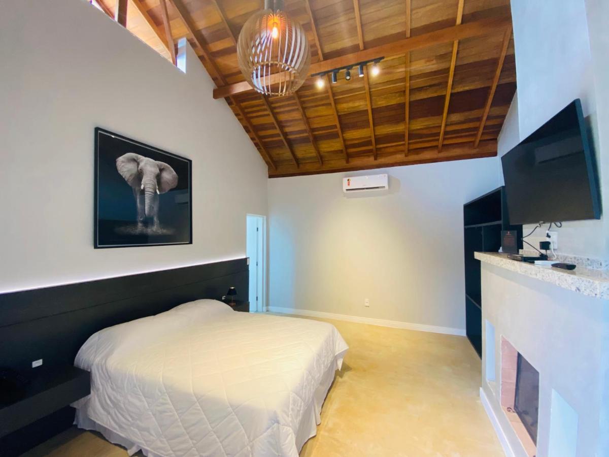 Hotel Chales Capitanias Águas de Lindóia Екстериор снимка