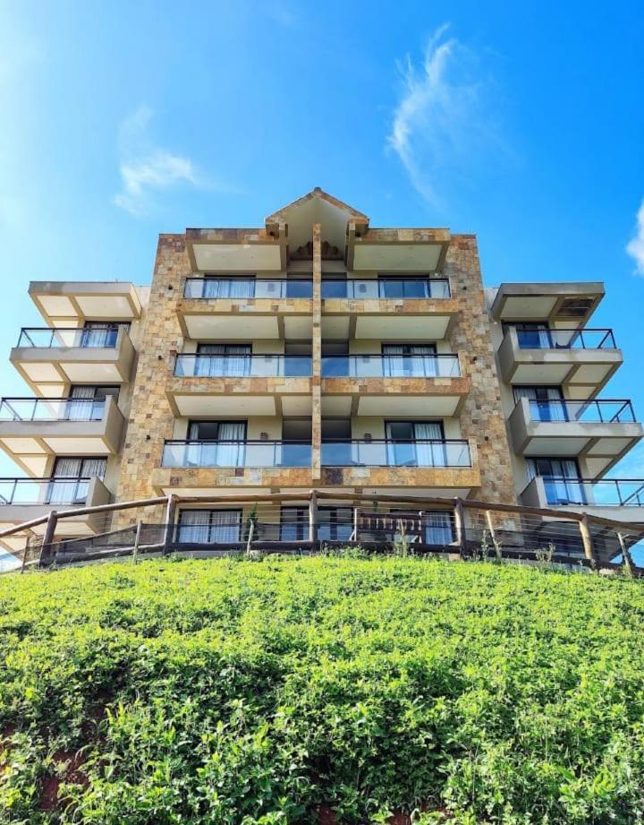 Hotel Chales Capitanias Águas de Lindóia Екстериор снимка
