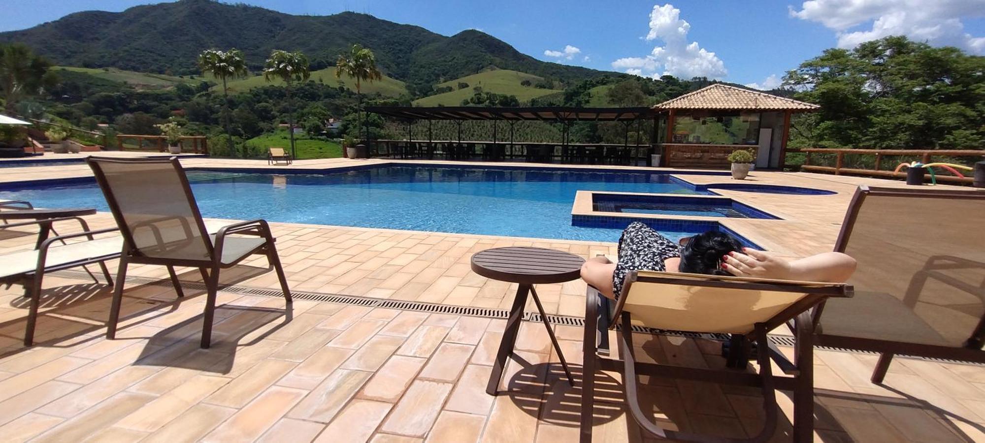 Hotel Chales Capitanias Águas de Lindóia Екстериор снимка